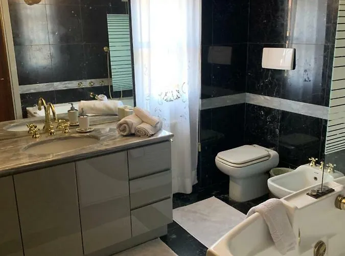 Alojamento de Acomodação e Pequeno-almoço Camilla Monza